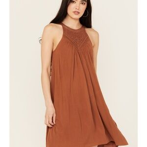 Nwot Shyanne caramel Crochet yoke crinkle mini dress